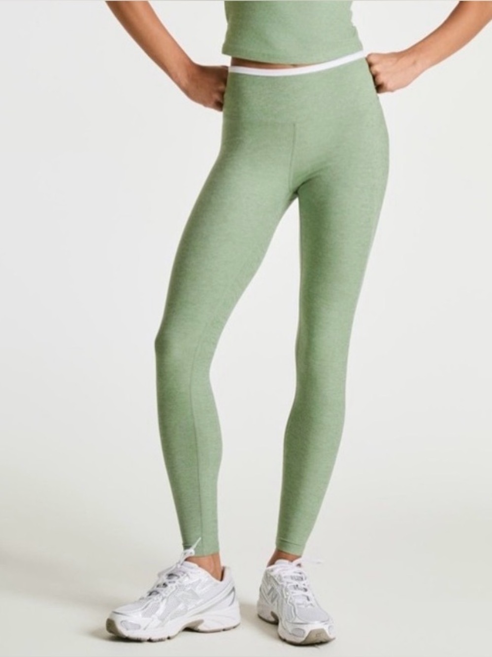 YEAR OF OURS- SAGE GREEN- HIGH WAISTED HEATHERED LEGGINGS-IVORY TRIM- SIZE XS